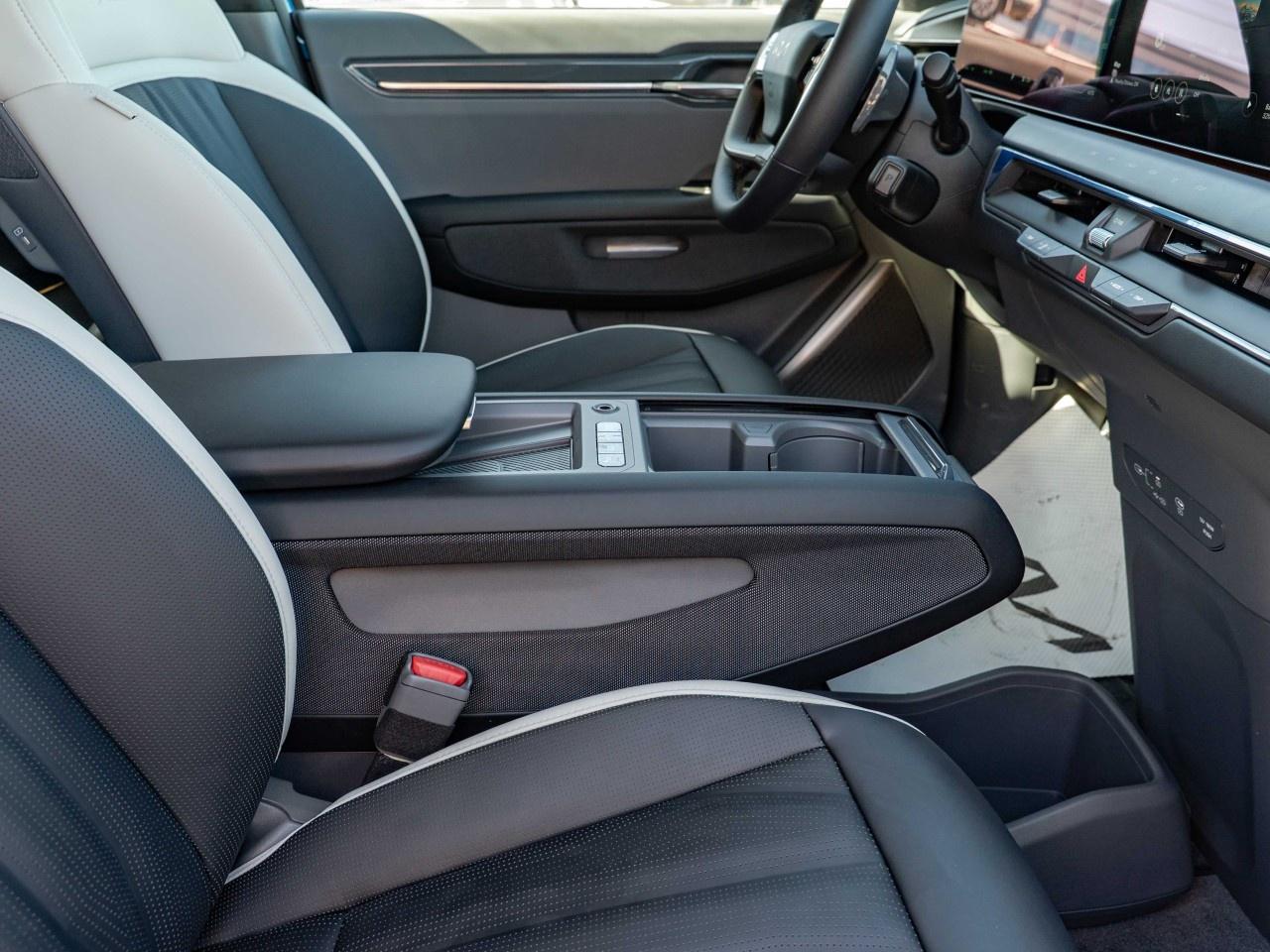 2026 Kia EV9 Land w/GT-Line Package AWD Photo