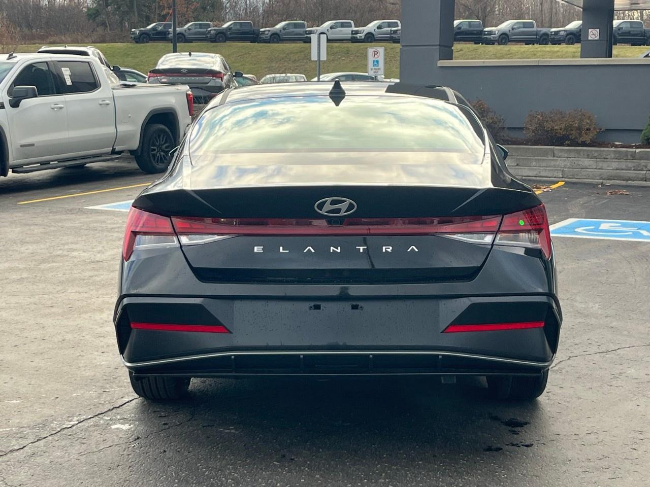 2026 Hyundai Elantra Luxury IVT w/Two-Tone Interior Photo