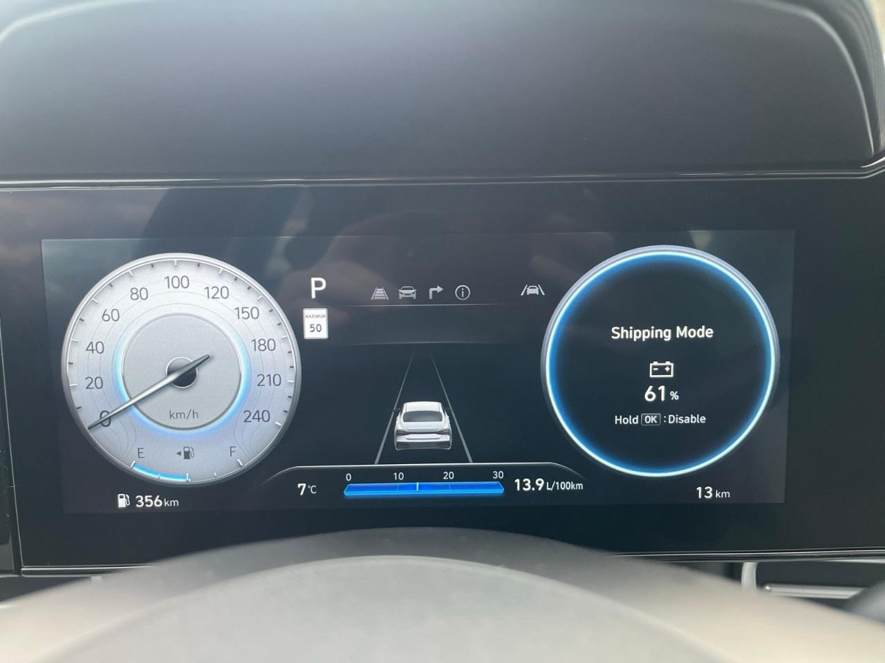 2026 Hyundai Elantra Luxury IVT w/Two-Tone Interior Photo