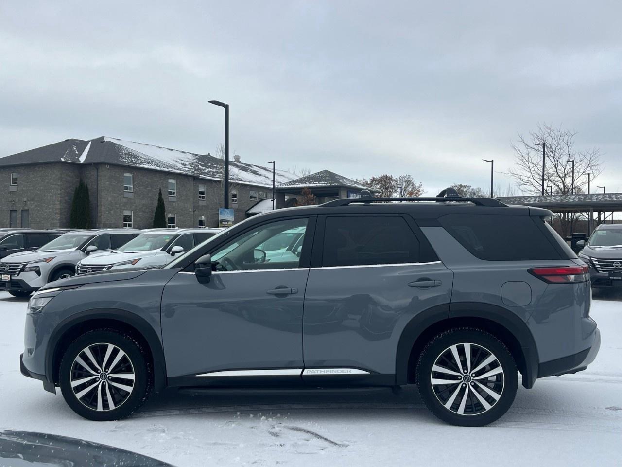 2024 Nissan Pathfinder Platinum 4WD Photo4