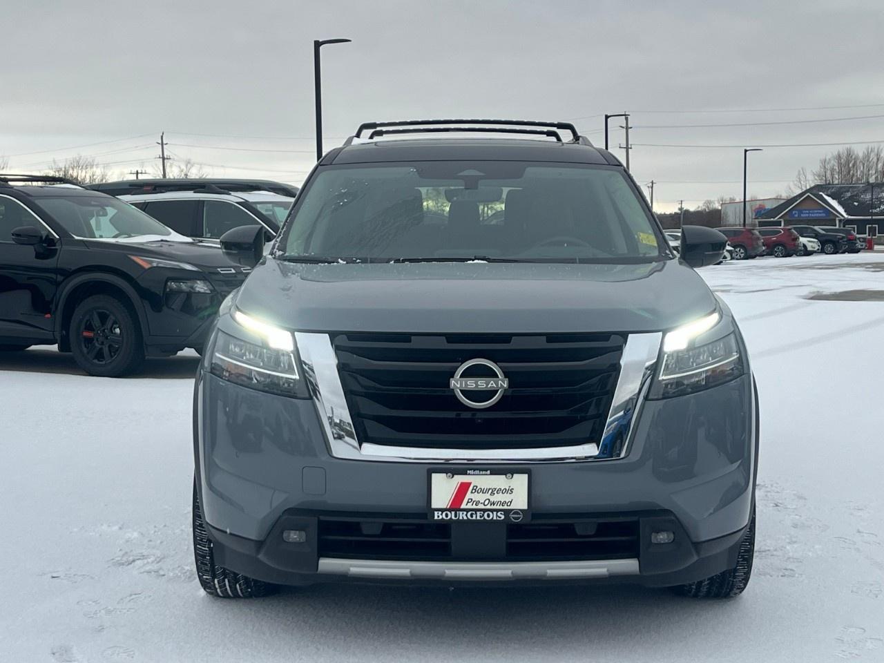 2024 Nissan Pathfinder Platinum 4WD Photo