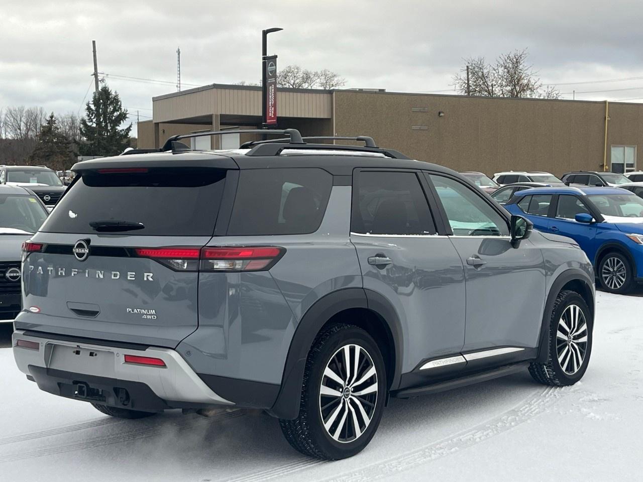 2024 Nissan Pathfinder Platinum 4WD Photo