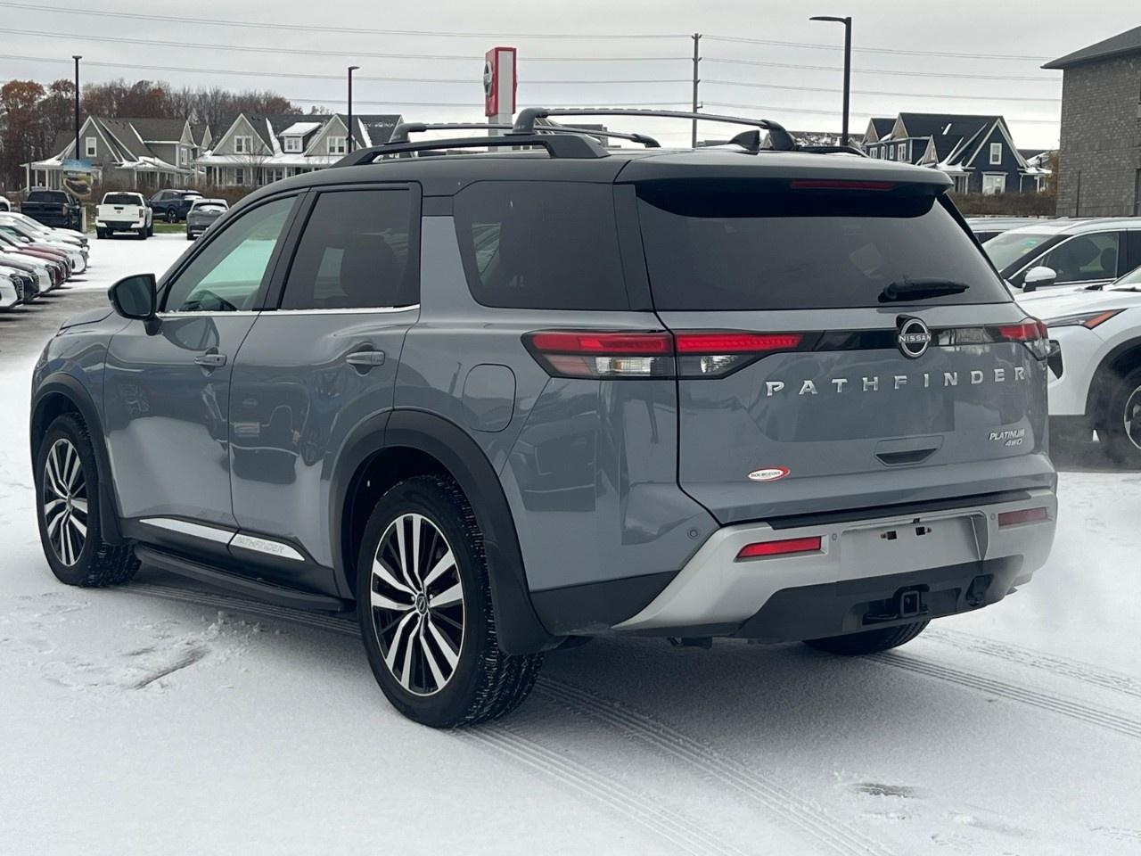 2024 Nissan Pathfinder Platinum 4WD Photo