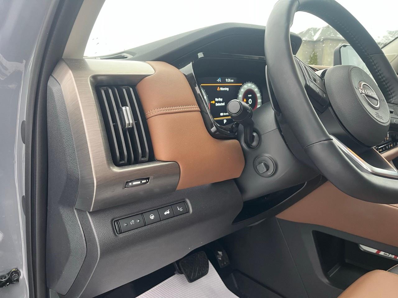 2024 Nissan Pathfinder Platinum 4WD Photo