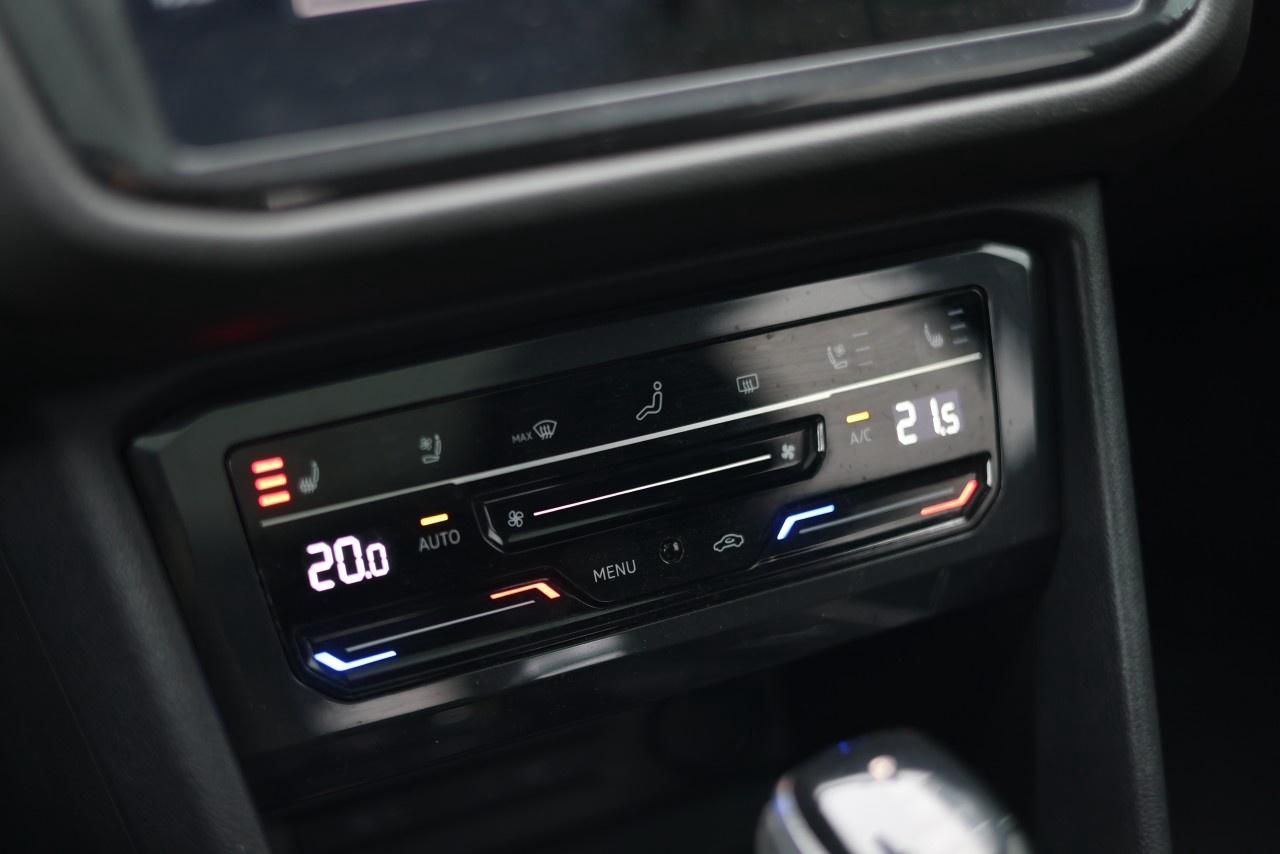 2022 Volkswagen Tiguan HIGHLINE R-LINE 4MOTION Photo