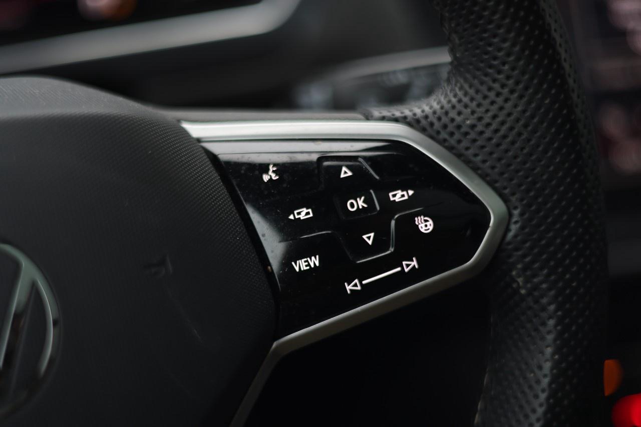 2022 Volkswagen Tiguan HIGHLINE R-LINE 4MOTION Photo