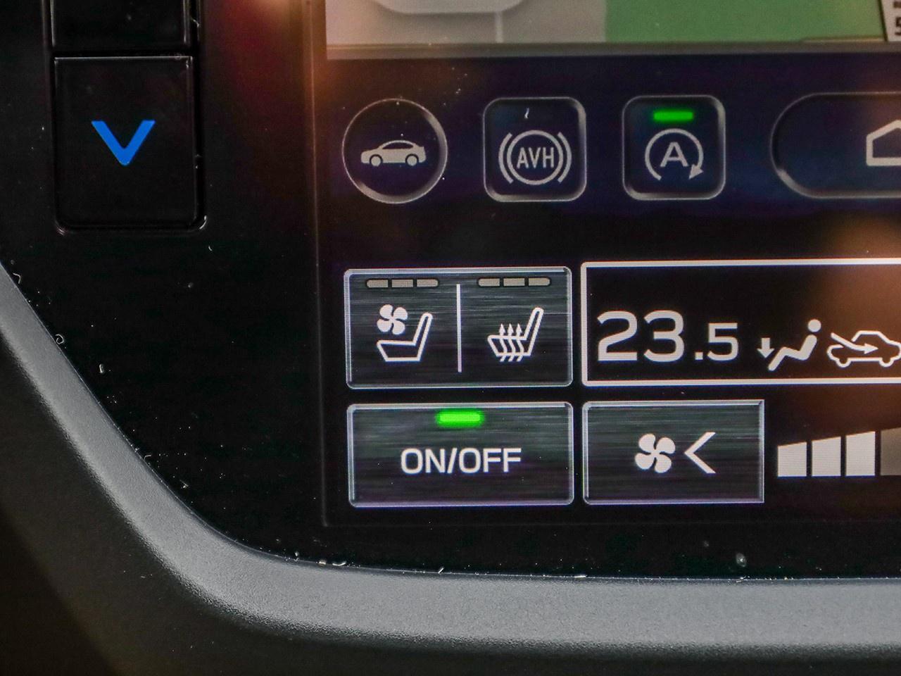 2025 Subaru Forester Premier Photo