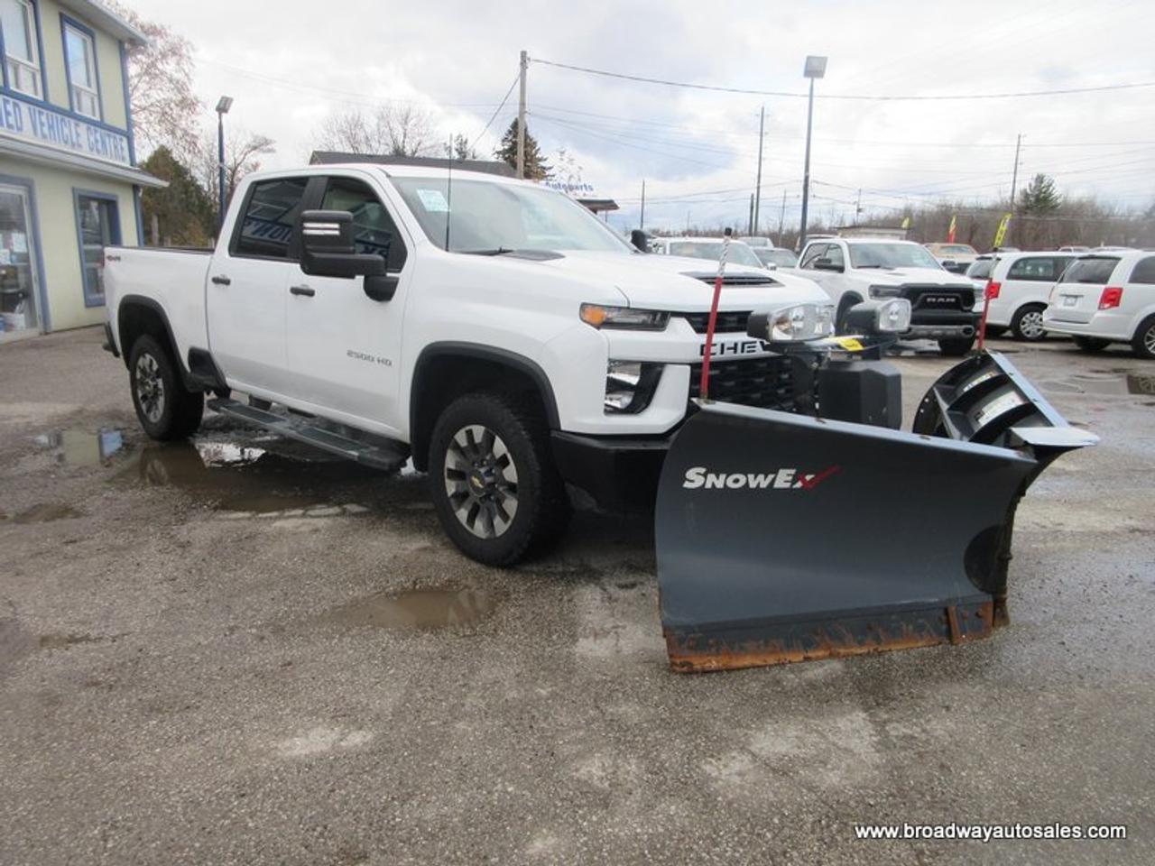 2022 Chevrolet Silverado 2500 3/4 TON CUSTOM-LS-MODEL 6 PASSENGER 6.6L - V8.. 4X4.. CREW-CAB.. 6.6-FOOT-BOX.. SNOW-EX-V-PLOW.. BACK-UP CAMERA.. BLUETOOTH SYSTEM.. Photo