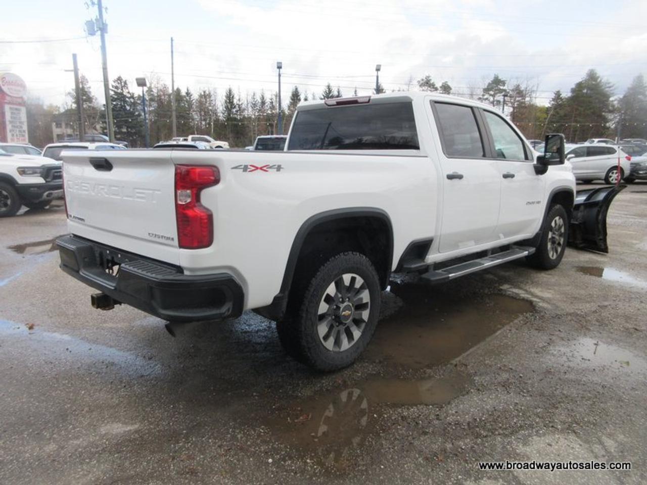 2022 Chevrolet Silverado 2500 3/4 TON CUSTOM-LS-MODEL 6 PASSENGER 6.6L - V8.. 4X4.. CREW-CAB.. 6.6-FOOT-BOX.. SNOW-EX-V-PLOW.. BACK-UP CAMERA.. BLUETOOTH SYSTEM.. Photo