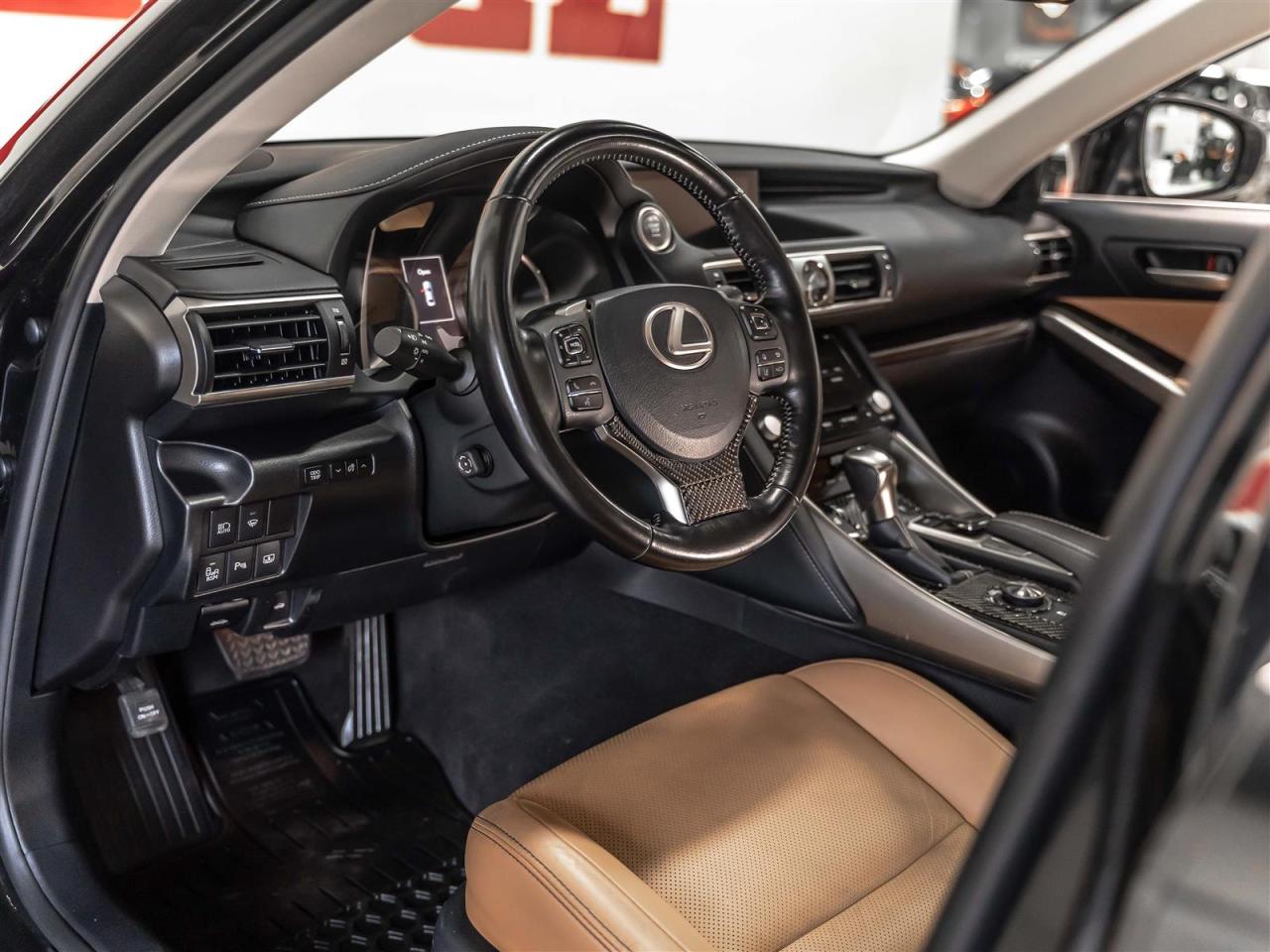 2017 Lexus IS IS 350|LUXURY|MARK LEVINSON|BLINDSPOT|ADAPT CRUISE|NAVI|REARCAM Photo4