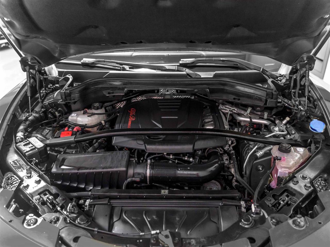 2022 Alfa Romeo Stelvio $299 BI WEEKLY $3500 DOWN |VELOCE|Q4|ADAPT CRUISE|HARMAN KARDON|BLINDSPOT|PANO|LOADED Photo