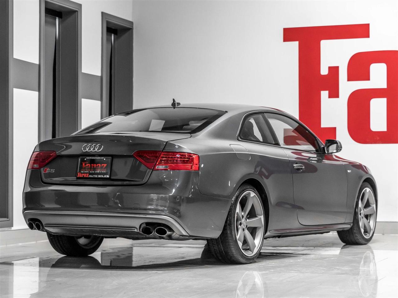 2015 Audi S5 TECHNIK|COUPE|CARBON|BLINDSPOT|NAVI|B&O|REARCAM|PANO Photo