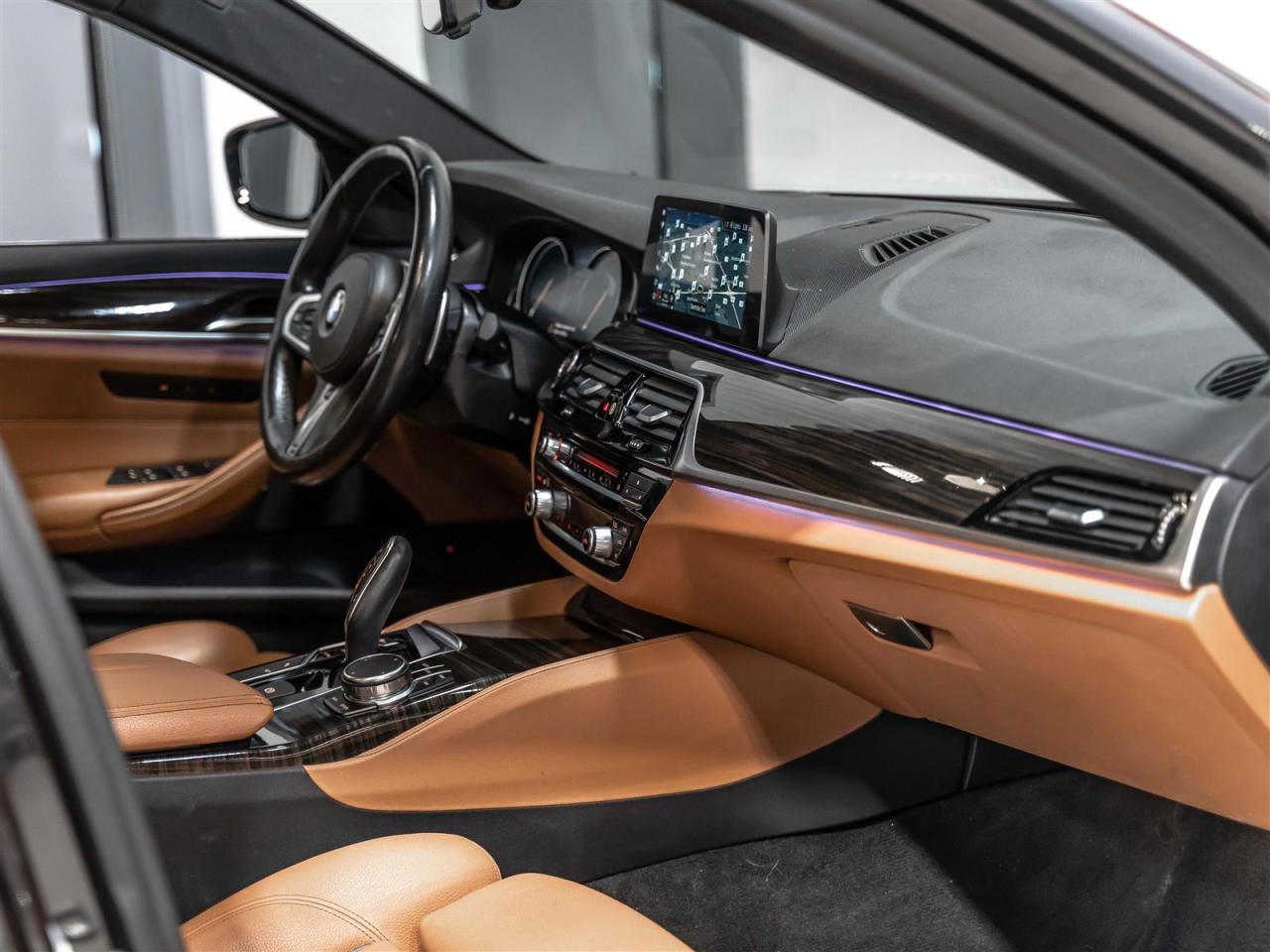 2017 BMW 530i 530i xDrive|M SPORT|EXCLUSIVE|HEADS-UP|BLINDSPOT|360CAM|LOADED Photo