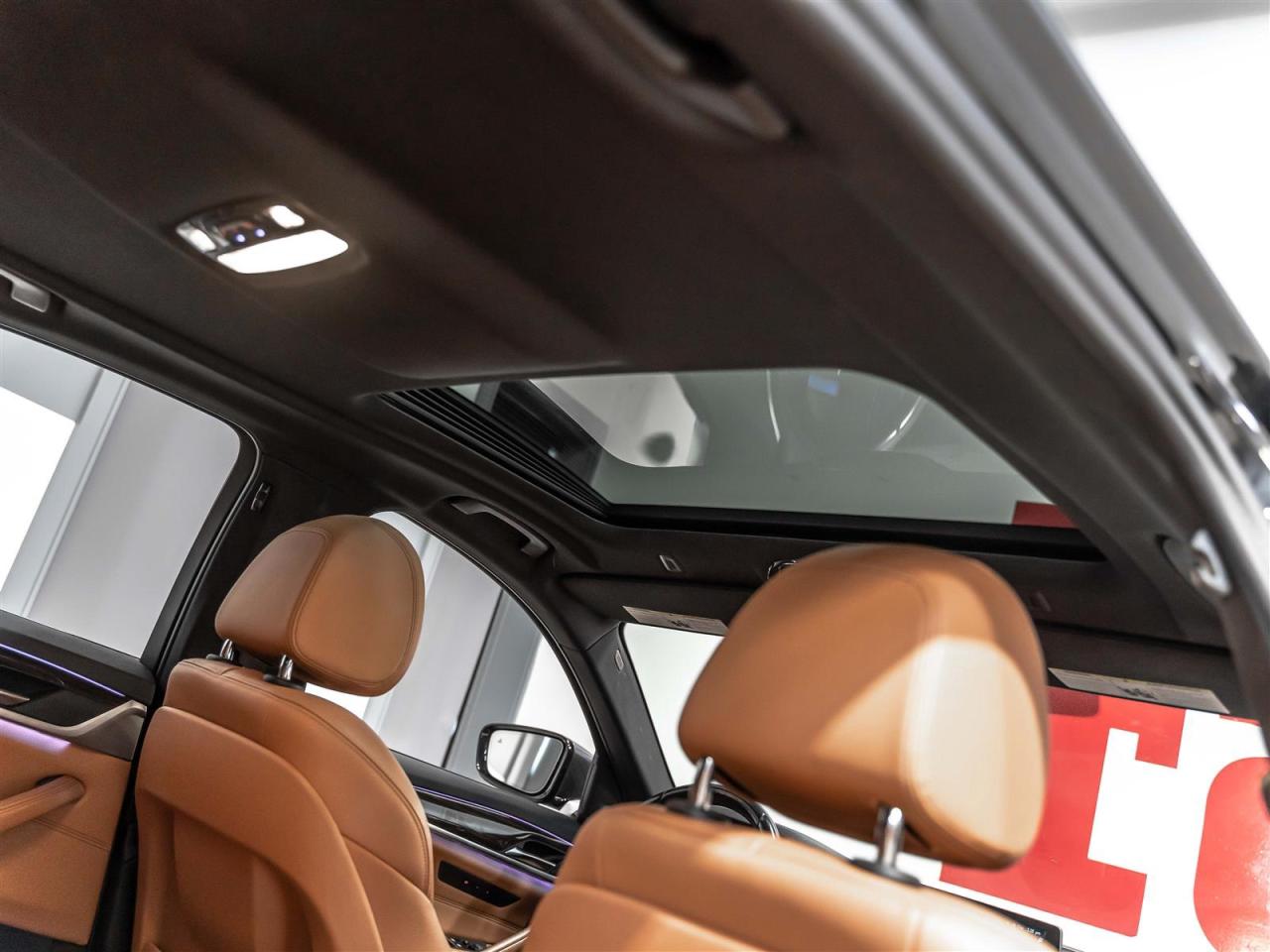 2017 BMW 530i 530i xDrive|M SPORT|EXCLUSIVE|HEADS-UP|BLINDSPOT|360CAM|LOADED Photo