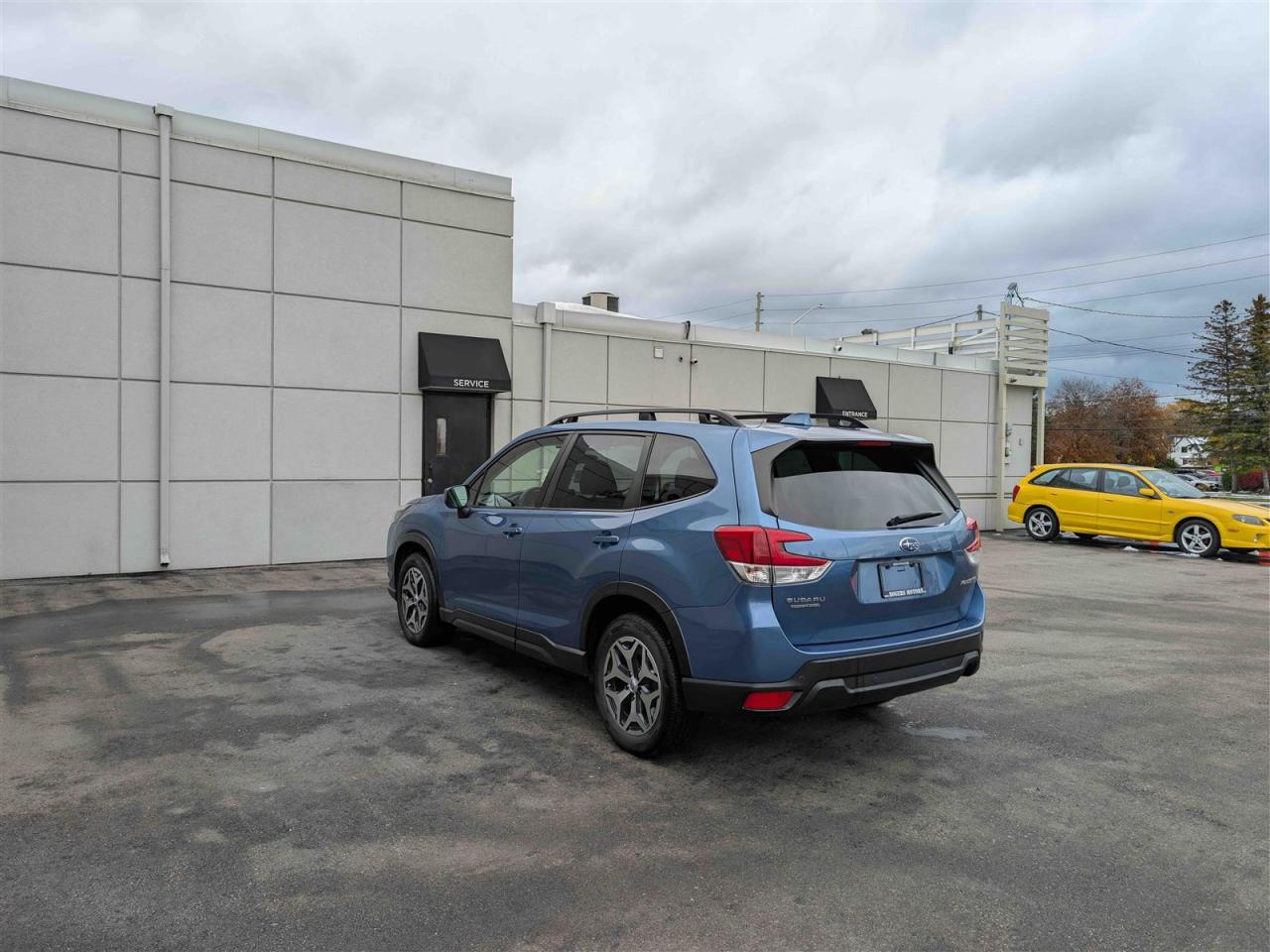 2022 Subaru Forester TOURING AWD - PANO ROOF - EYESIGHT - HTD SEATS Photo2