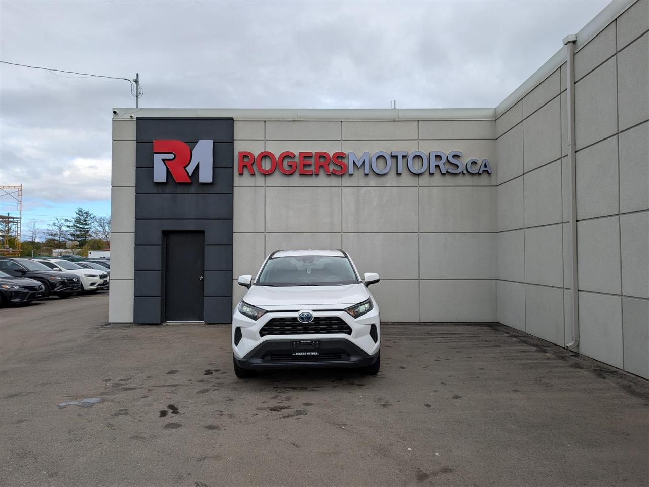 2023 Toyota RAV4 Hybrid LE AWD - REV CAM - HTD SEATS - TECH FEATS Photo