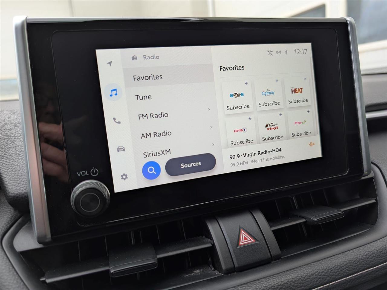 2023 Toyota RAV4 Hybrid LE AWD - REV CAM - HTD SEATS - TECH FEATS