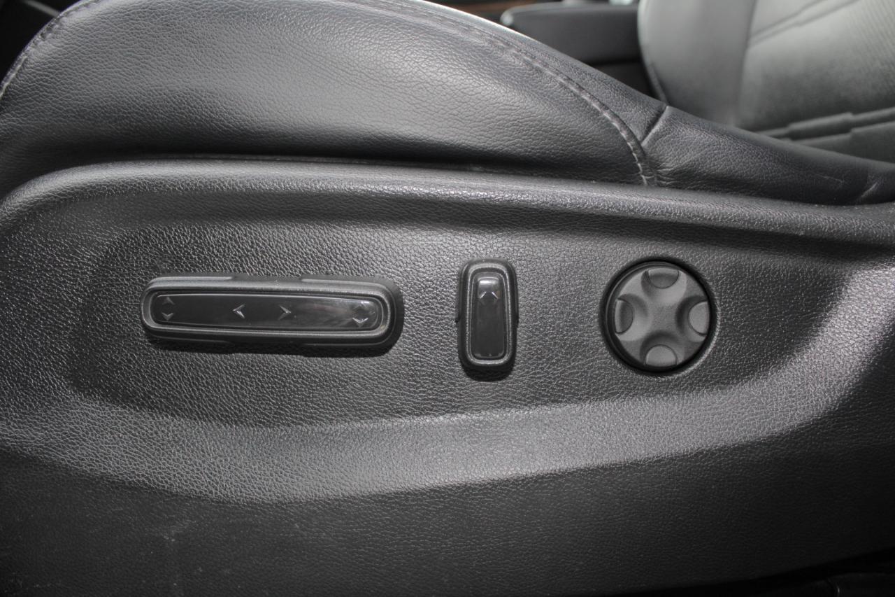 2017 Honda CR-V Touring Photo