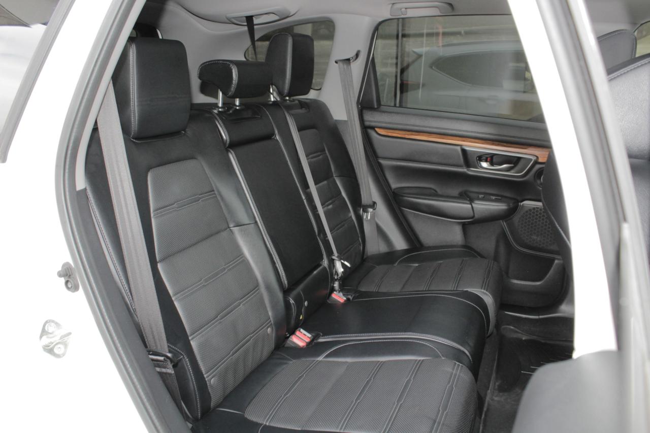 2017 Honda CR-V Touring Photo