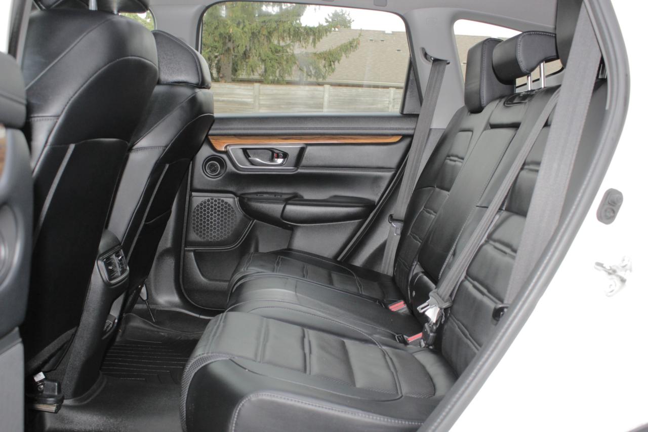 2017 Honda CR-V Touring Photo