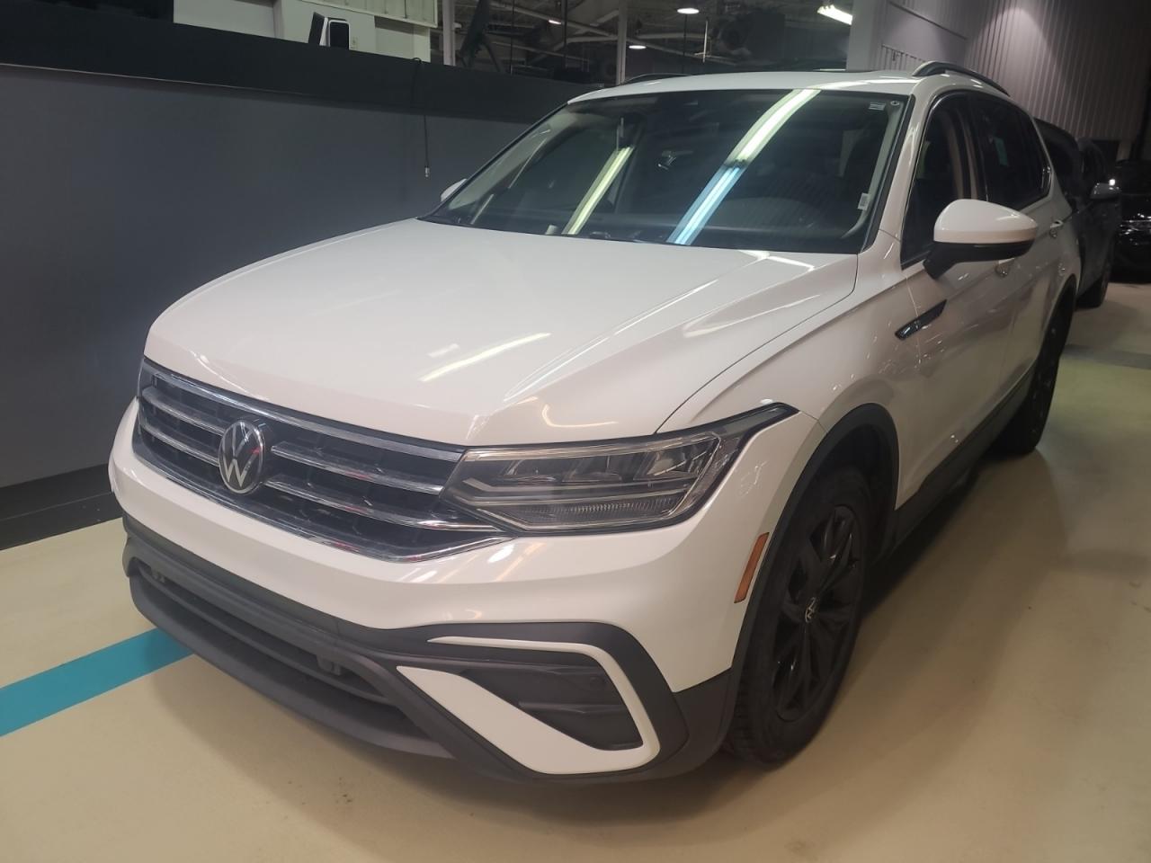 Used 2024 Volkswagen Tiguan COMFORTLINE AWD | PANORAMIC ROOF | BLIND SPOT for sale in Kitchener, ON