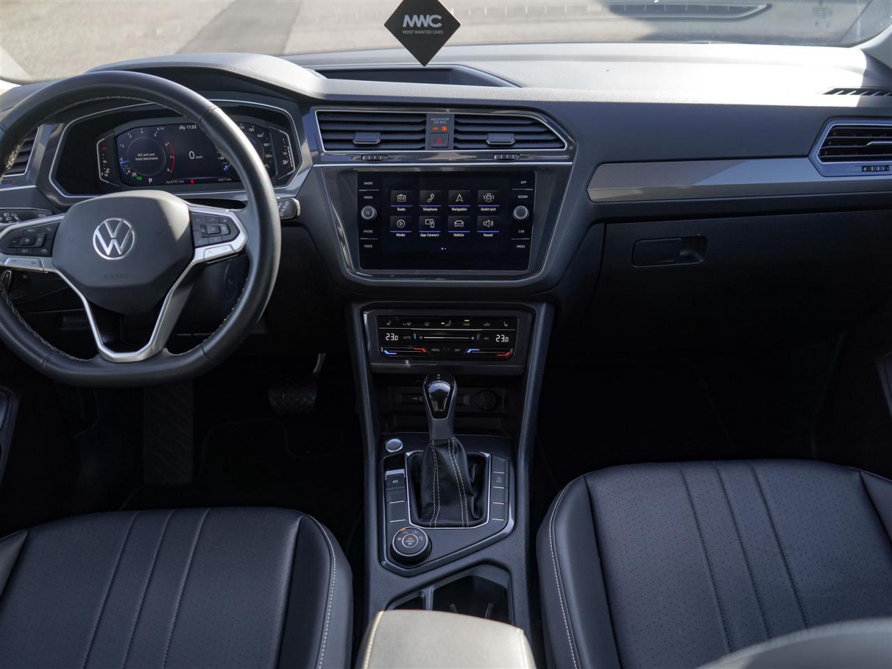 2024 Volkswagen Tiguan COMFORTLINE AWD | PANORAMIC ROOF | BLIND SPOT Photo