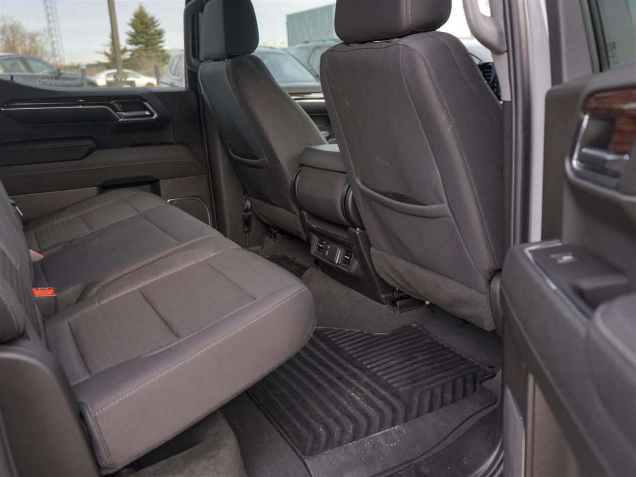 2024 GMC Sierra 1500 ELEVATION CREW CAB | 4WD |5.3L | 8 CYL Photo