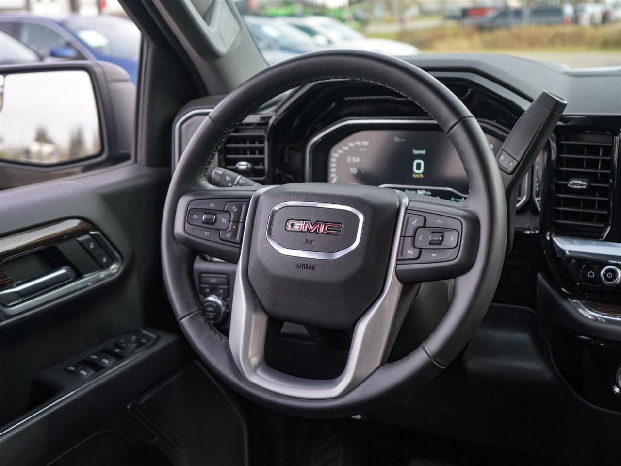 2024 GMC Sierra 1500 ELEVATION CREW CAB | 4WD |5.3L | 8 CYL Photo