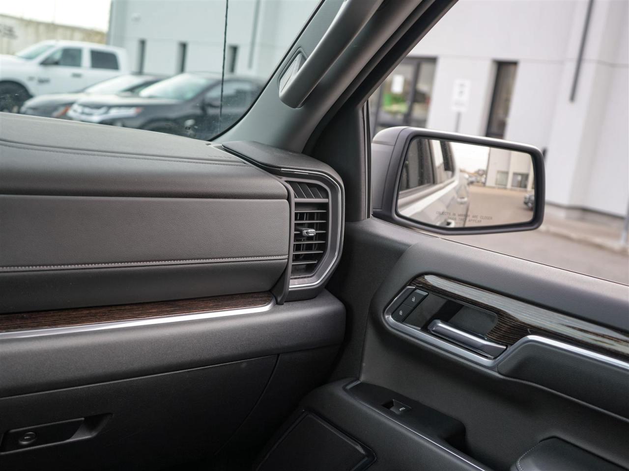 2024 GMC Sierra 1500 ELEVATION CREW CAB | 4WD |5.3L | 8 CYL Photo