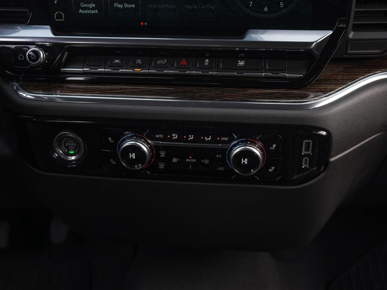 2024 GMC Sierra 1500 ELEVATION CREW CAB | 4WD |5.3L | 8 CYL Photo