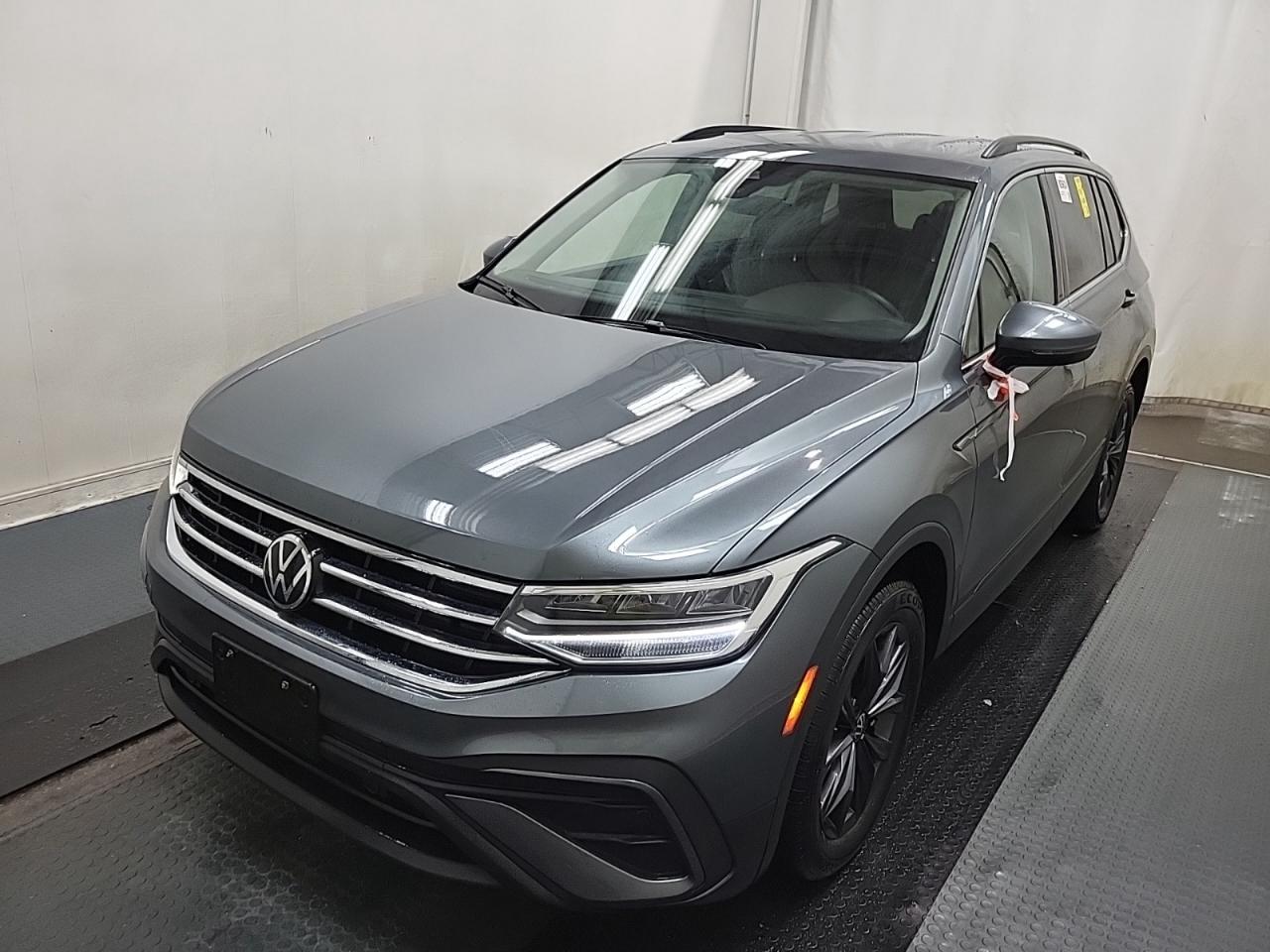 Used 2024 Volkswagen Tiguan COMFORTLINE AWD | LEATHER | BLIND SPOT for sale in Kitchener, ON