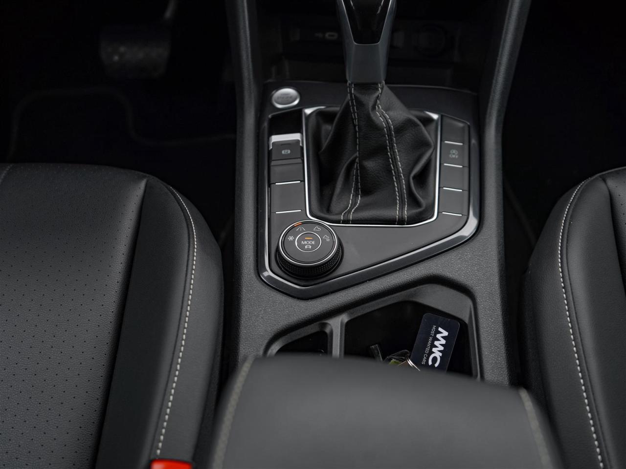 2024 Volkswagen Tiguan COMFORTLINE AWD | LEATHER | BLIND SPOT Photo