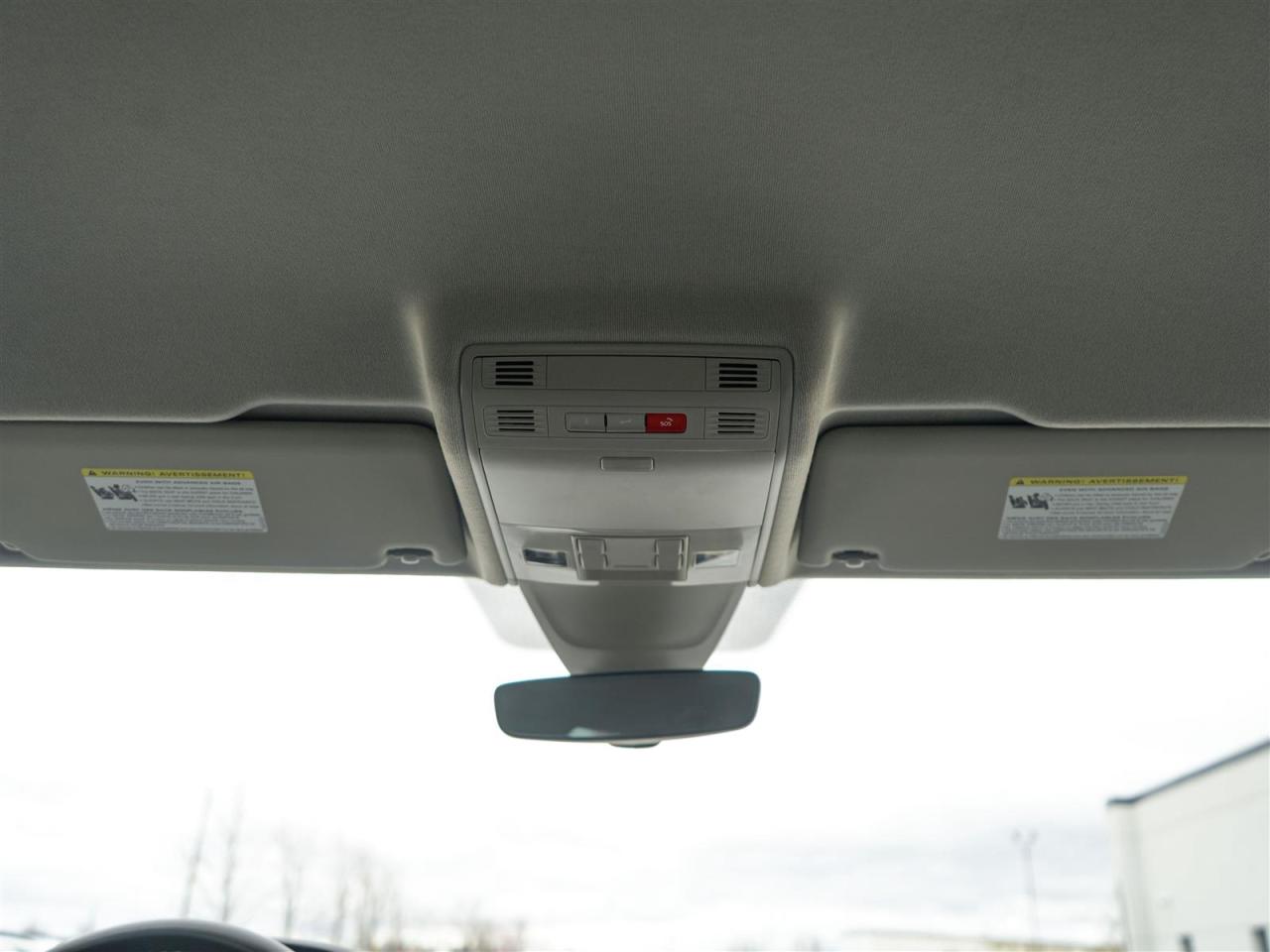 2024 Volkswagen Tiguan COMFORTLINE AWD | LEATHER | BLIND SPOT Photo