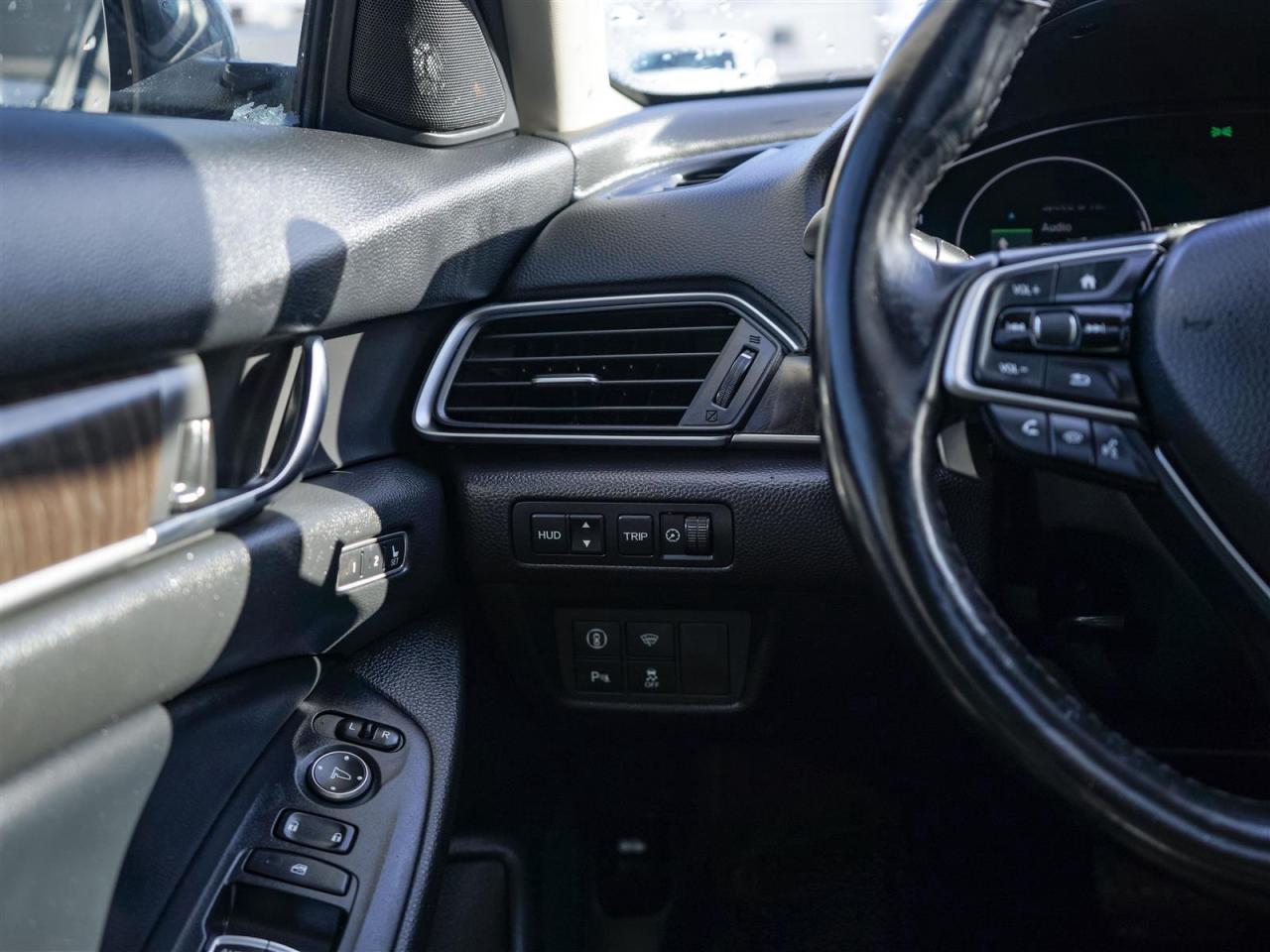 2018 Honda Accord TOURING | NO ACCIDENTS | NAV | LEATHER | SUNROOF Photo