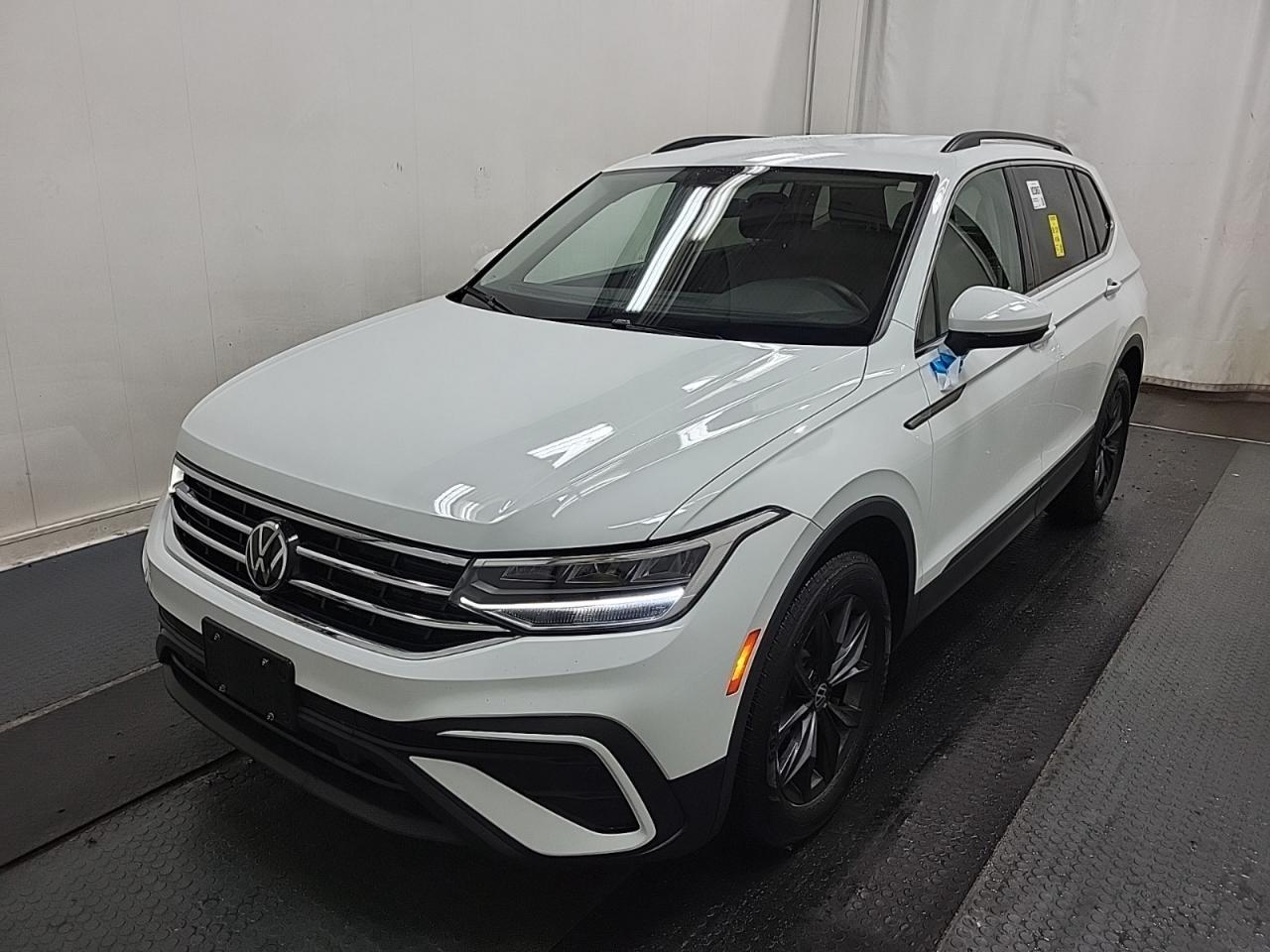 Used 2024 Volkswagen Tiguan COMFORTLINE | AWD | LEATHER | BLIND SPOT for sale in Kitchener, ON