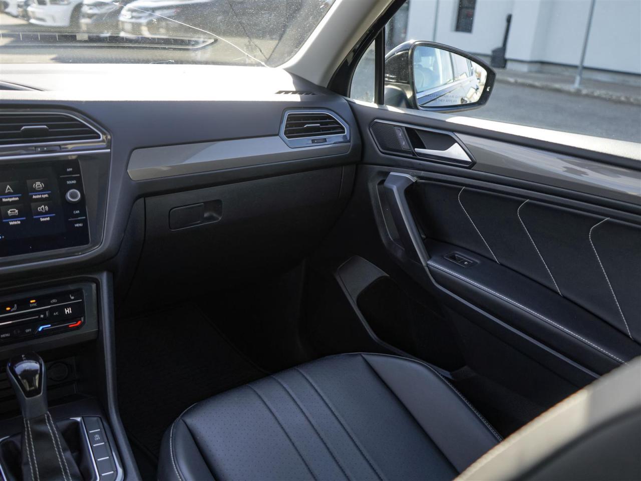 2024 Volkswagen Tiguan COMFORTLINE AWD | PANORAMIC ROOF | LEATHER Photo