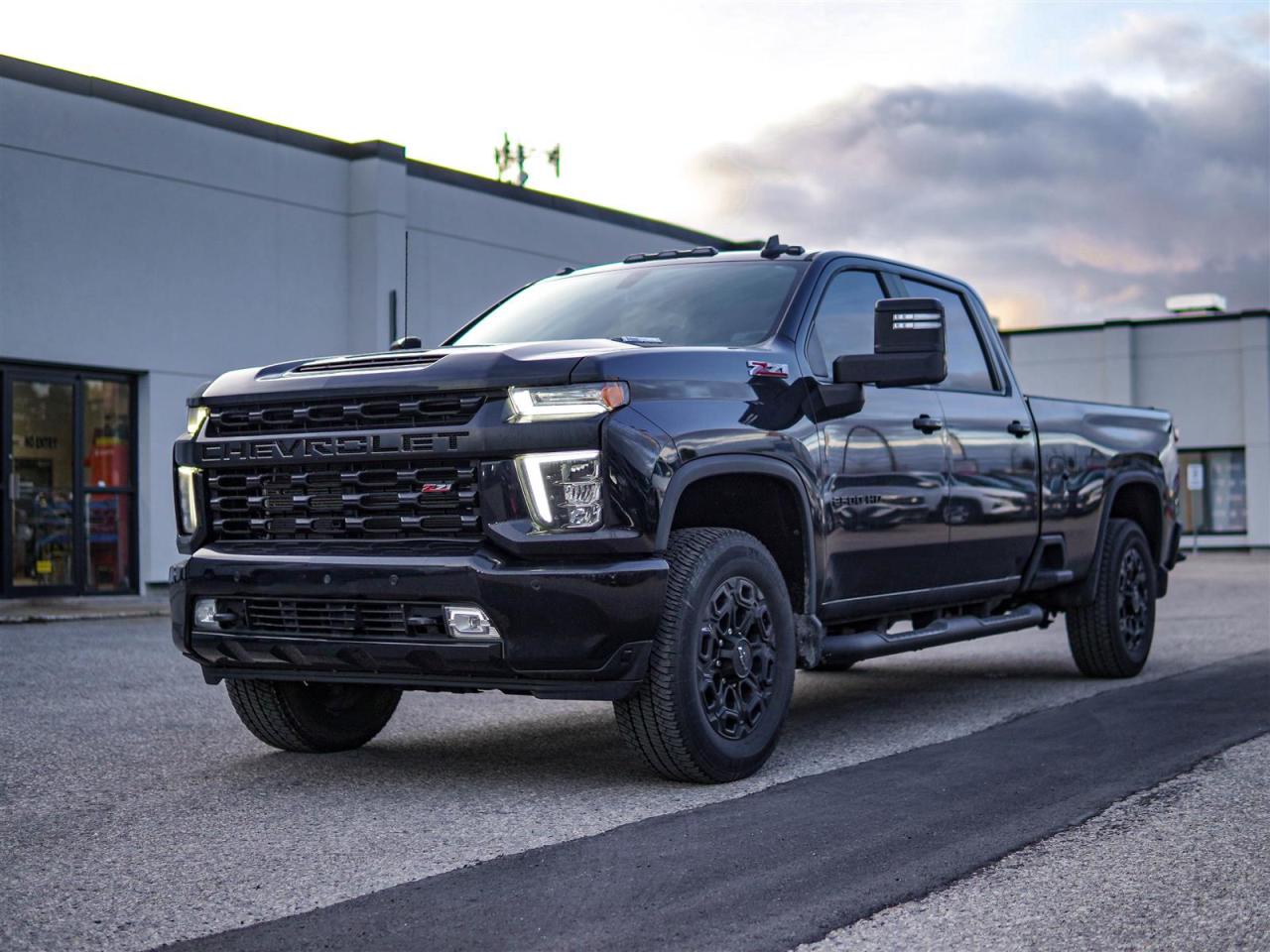 2022 Chevrolet Express 2500 HD LT CREW CAB | 4X4 | TOW PACKAGE | SUNROOF Photo