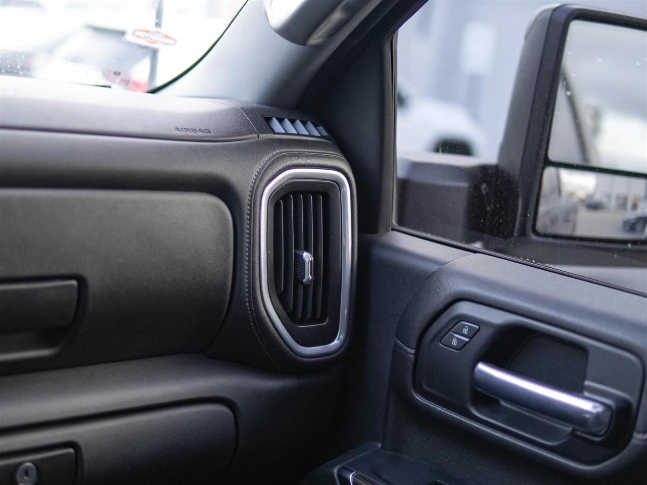 2022 Chevrolet Express 2500 HD LT CREW CAB | 4X4 | TOW PACKAGE | SUNROOF Photo