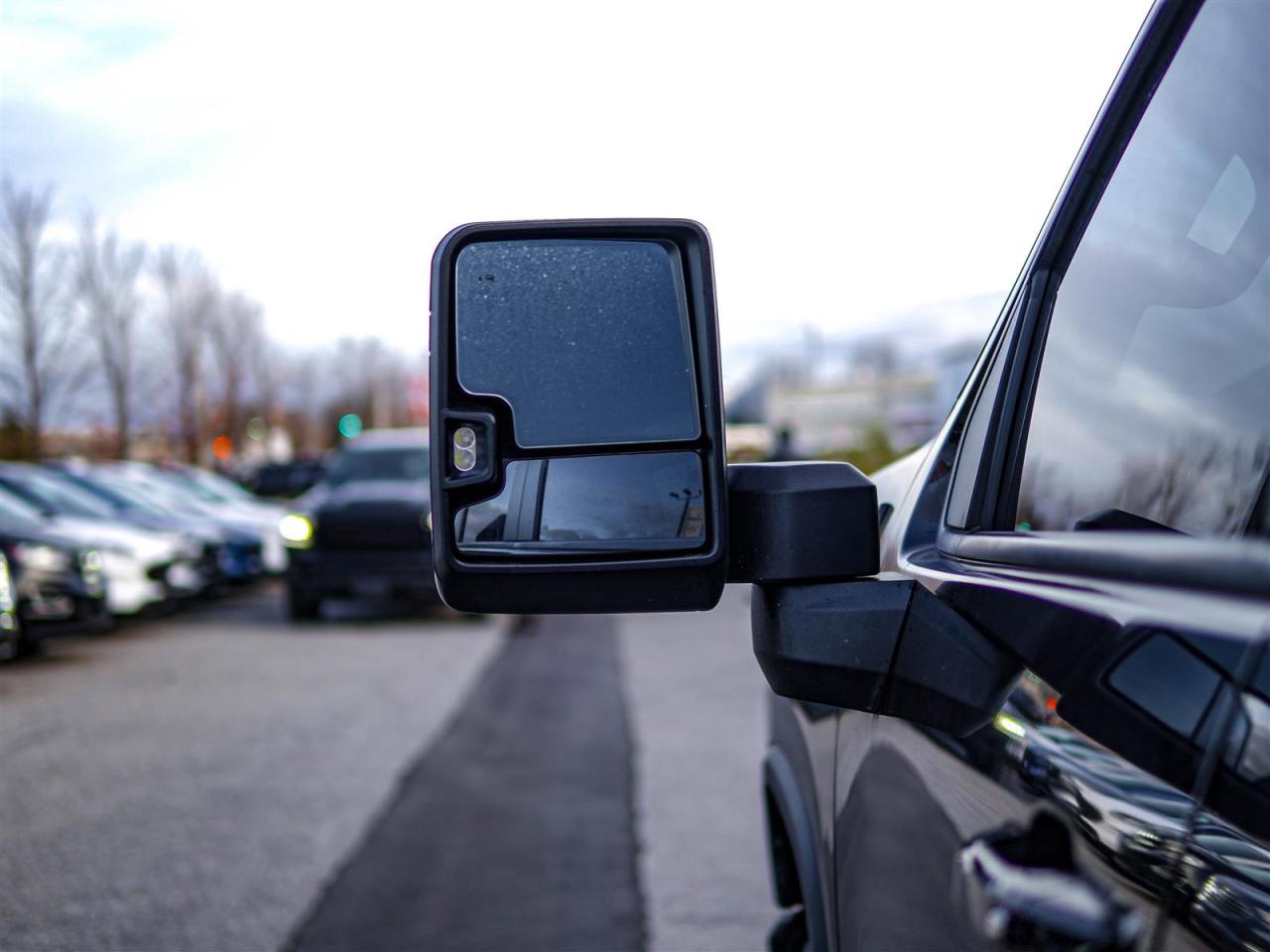 2022 Chevrolet Express 2500 HD LT CREW CAB | 4X4 | TOW PACKAGE | SUNROOF Photo