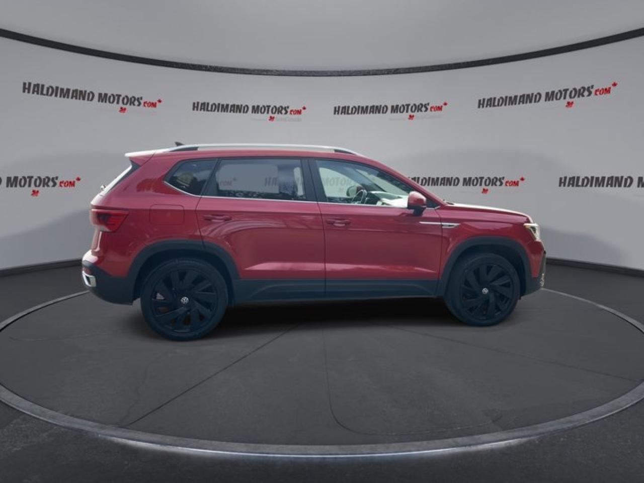 2023 Volkswagen Taos Highline 4MOTION Photo