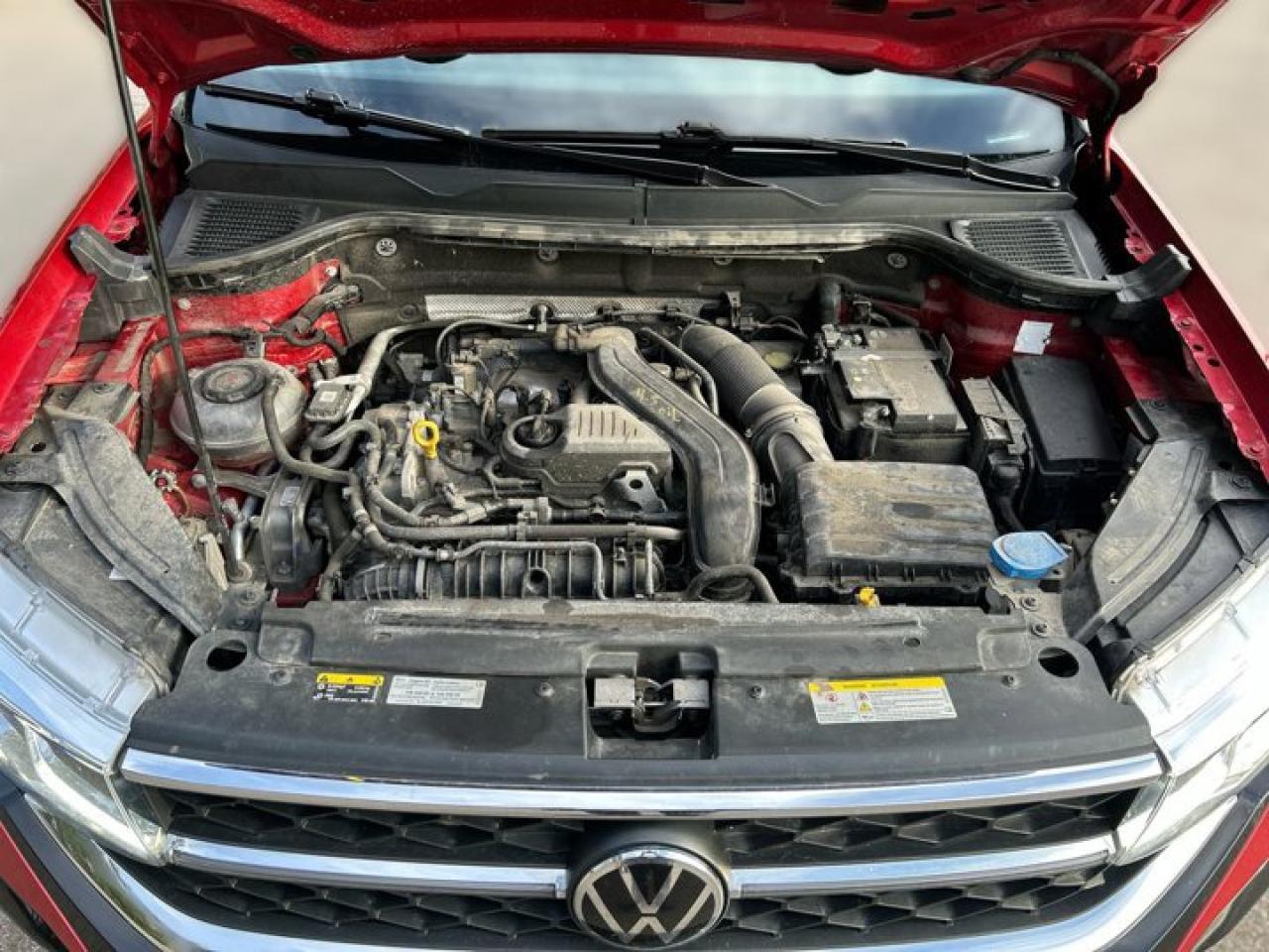 2023 Volkswagen Taos Highline 4MOTION Photo