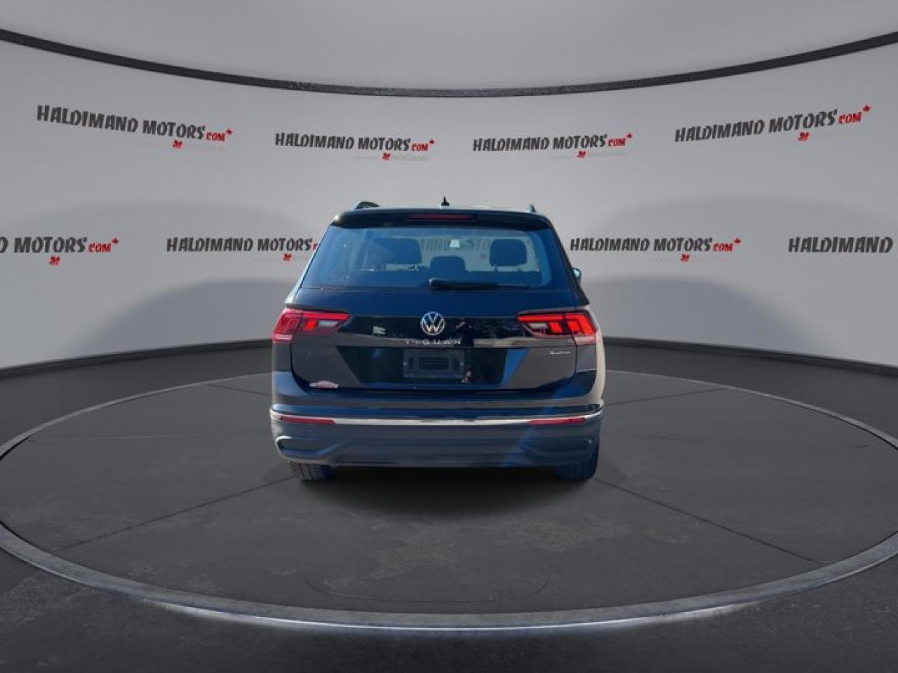 2022 Volkswagen Tiguan Trendline 4Motion Photo
