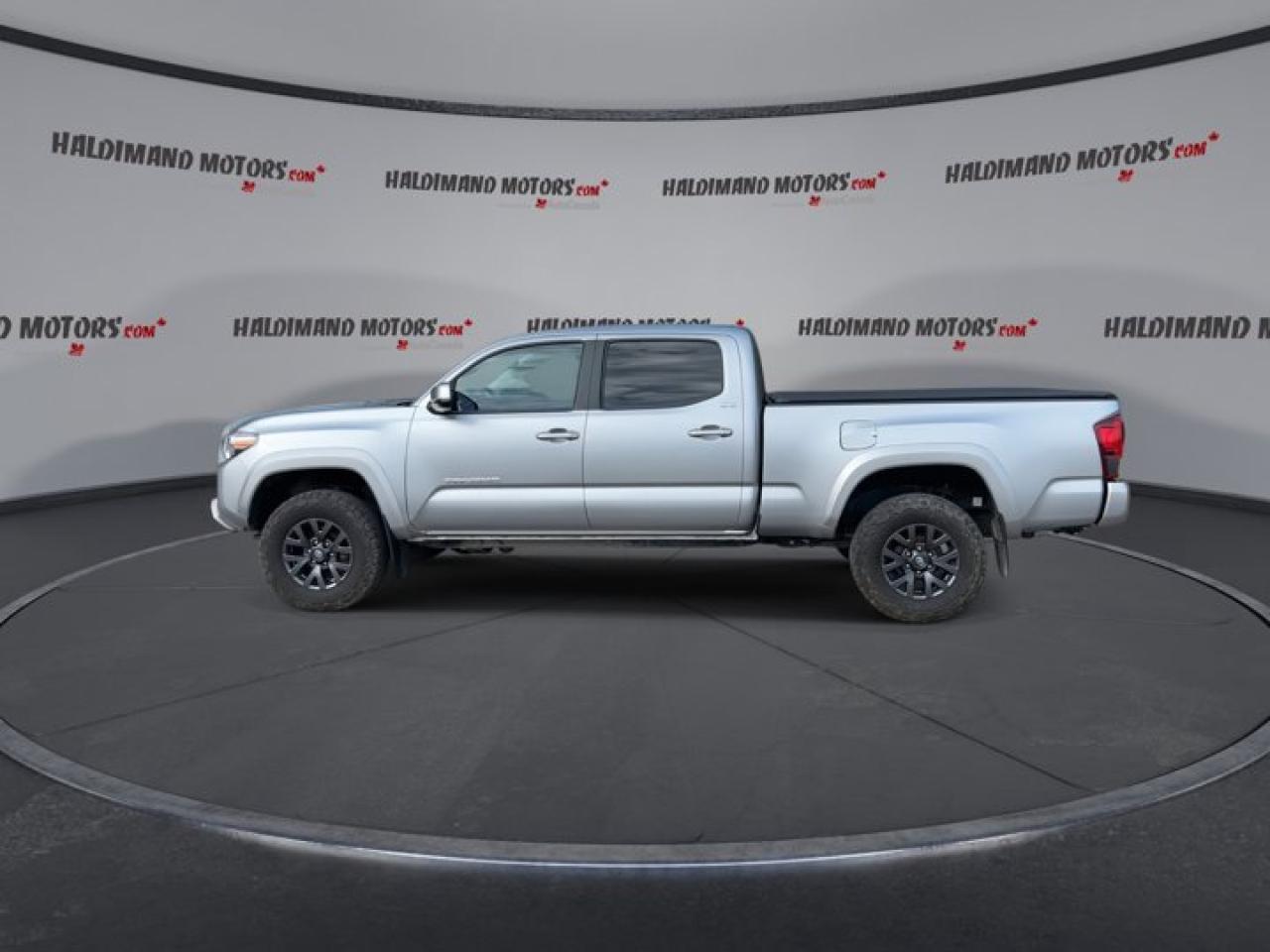 2023 Toyota Tacoma SR5 DOUBLE CAB 4X4 Photo