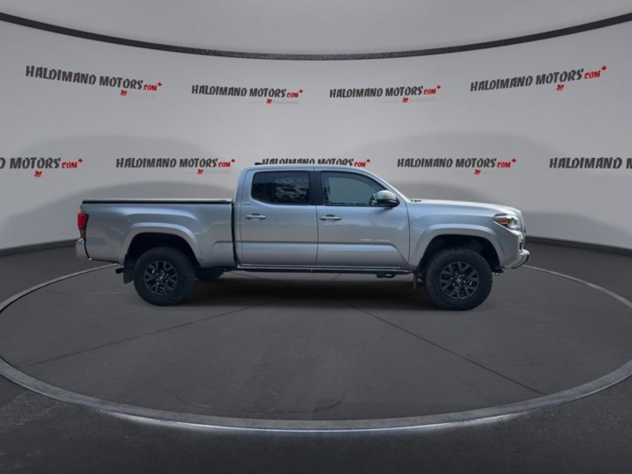 2023 Toyota Tacoma SR5 DOUBLE CAB 4X4 Photo