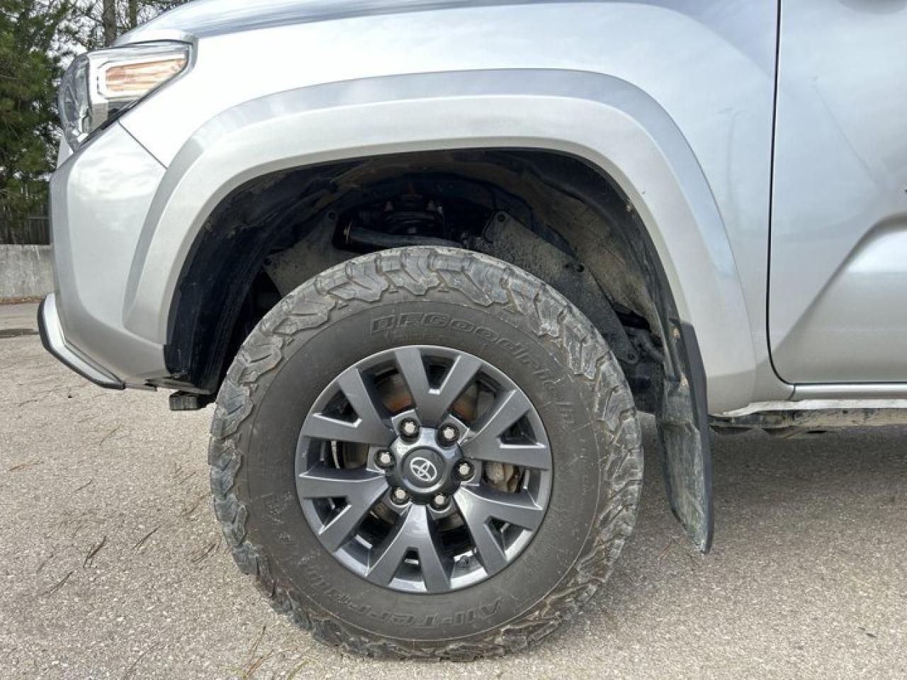 2023 Toyota Tacoma SR5 DOUBLE CAB 4X4 Photo