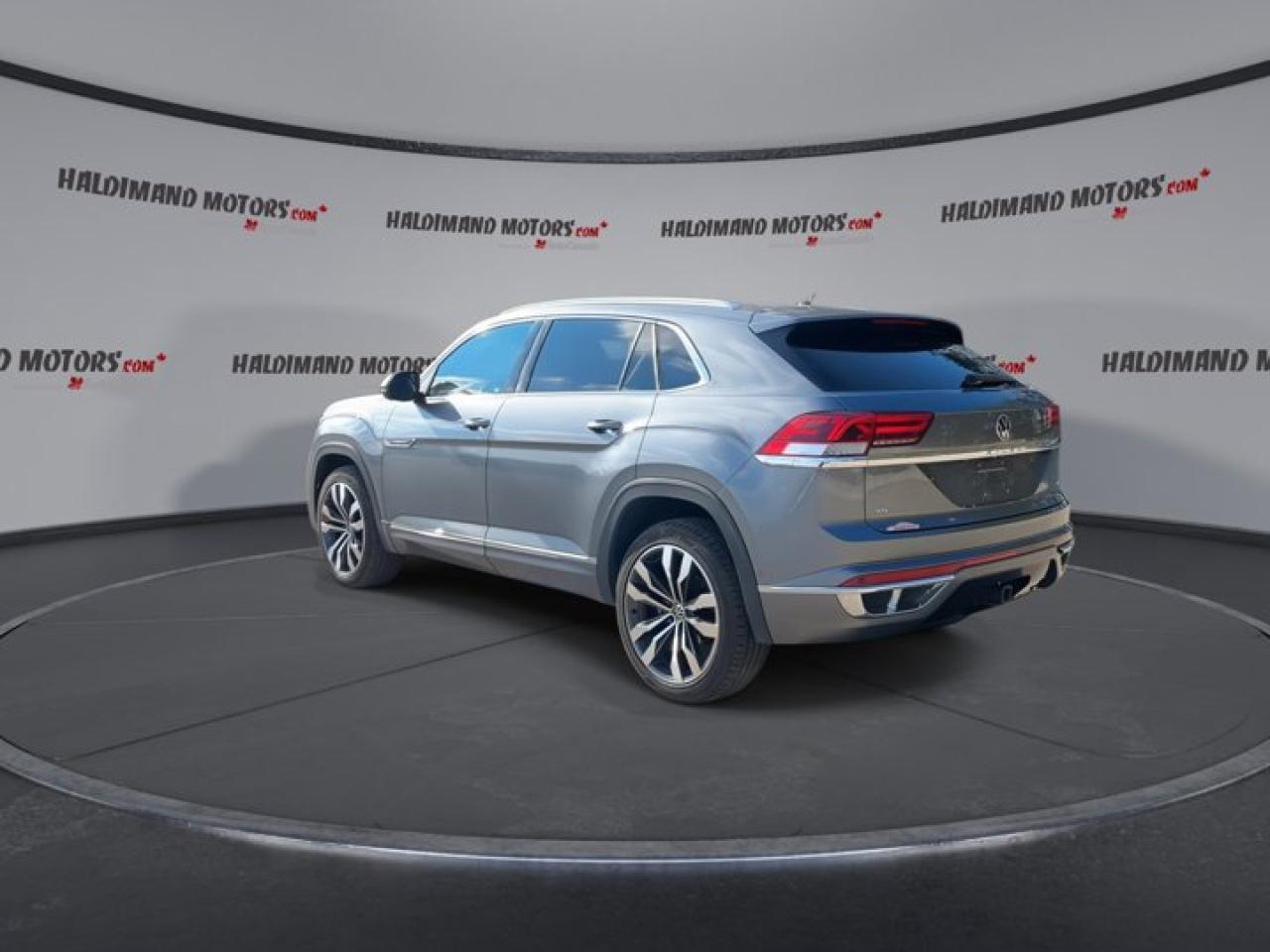 2023 Volkswagen Atlas Cross Sport Execline AWD | Leather Seats | AC Seats | Remote Start Photo