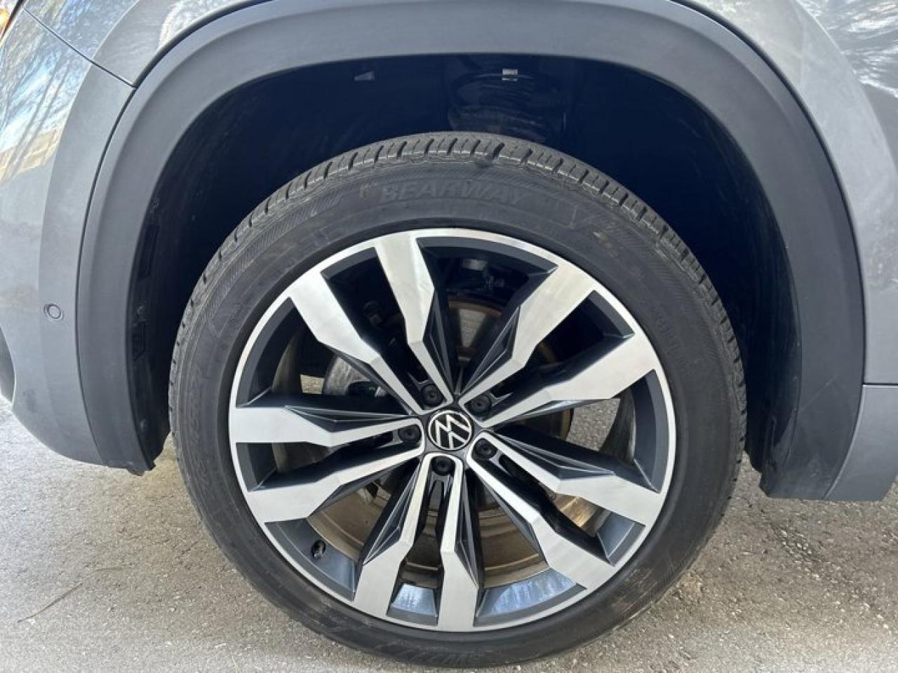 2023 Volkswagen Atlas Cross Sport Execline AWD | Leather Seats | AC Seats | Remote Start Photo