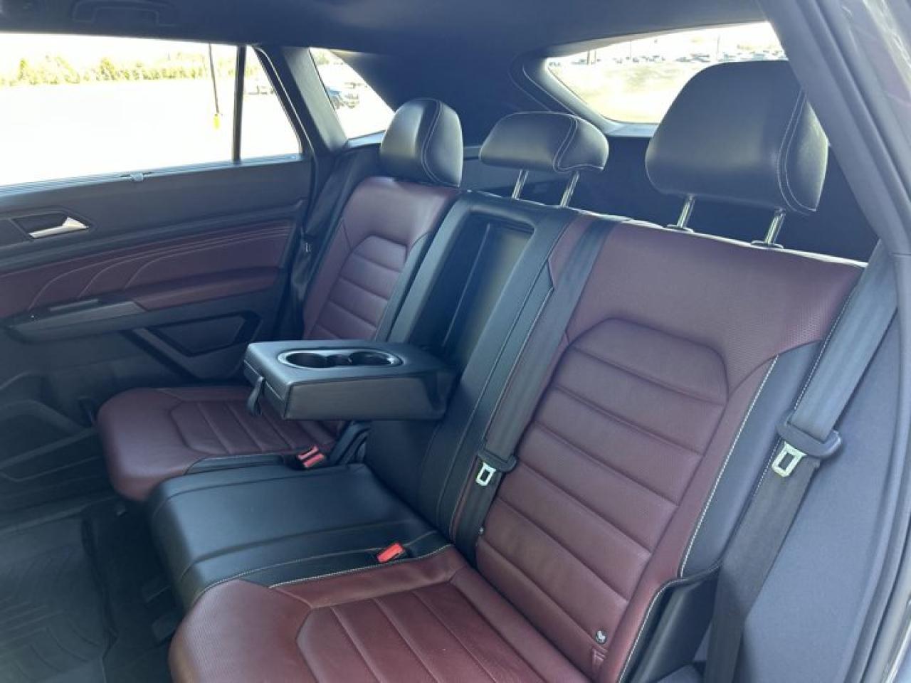 2023 Volkswagen Atlas Cross Sport Execline AWD | Leather Seats | AC Seats | Remote Start Photo