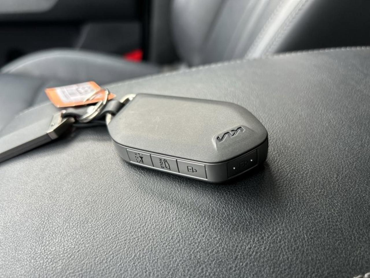 2024 Kia Sorento EX-L AWD | Remote Start | Leather Seats | Heated Seats Photo