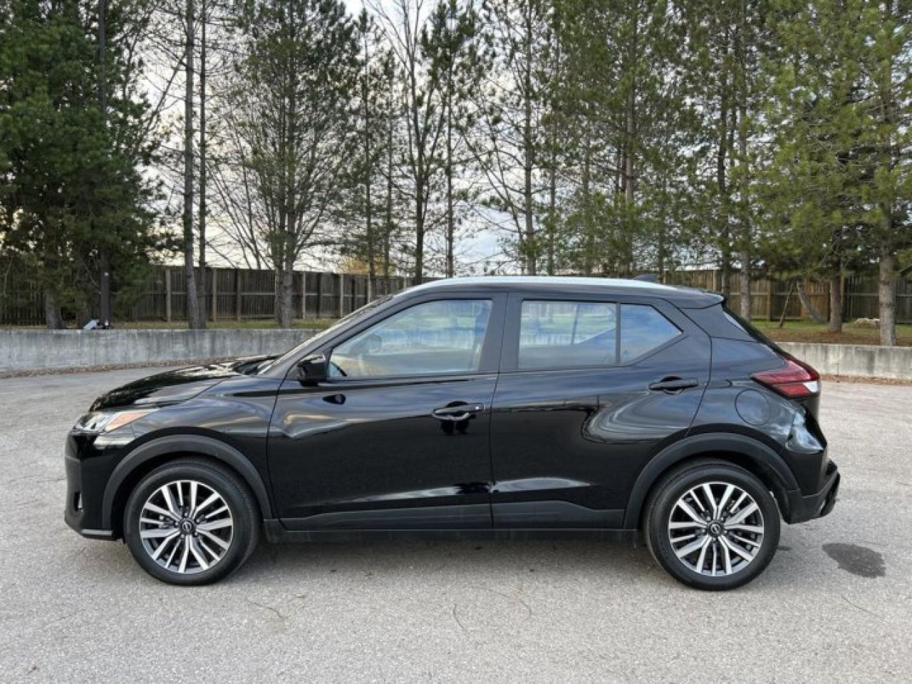 2024 Nissan Kicks SV | Remote Start | Heated Seats Photo